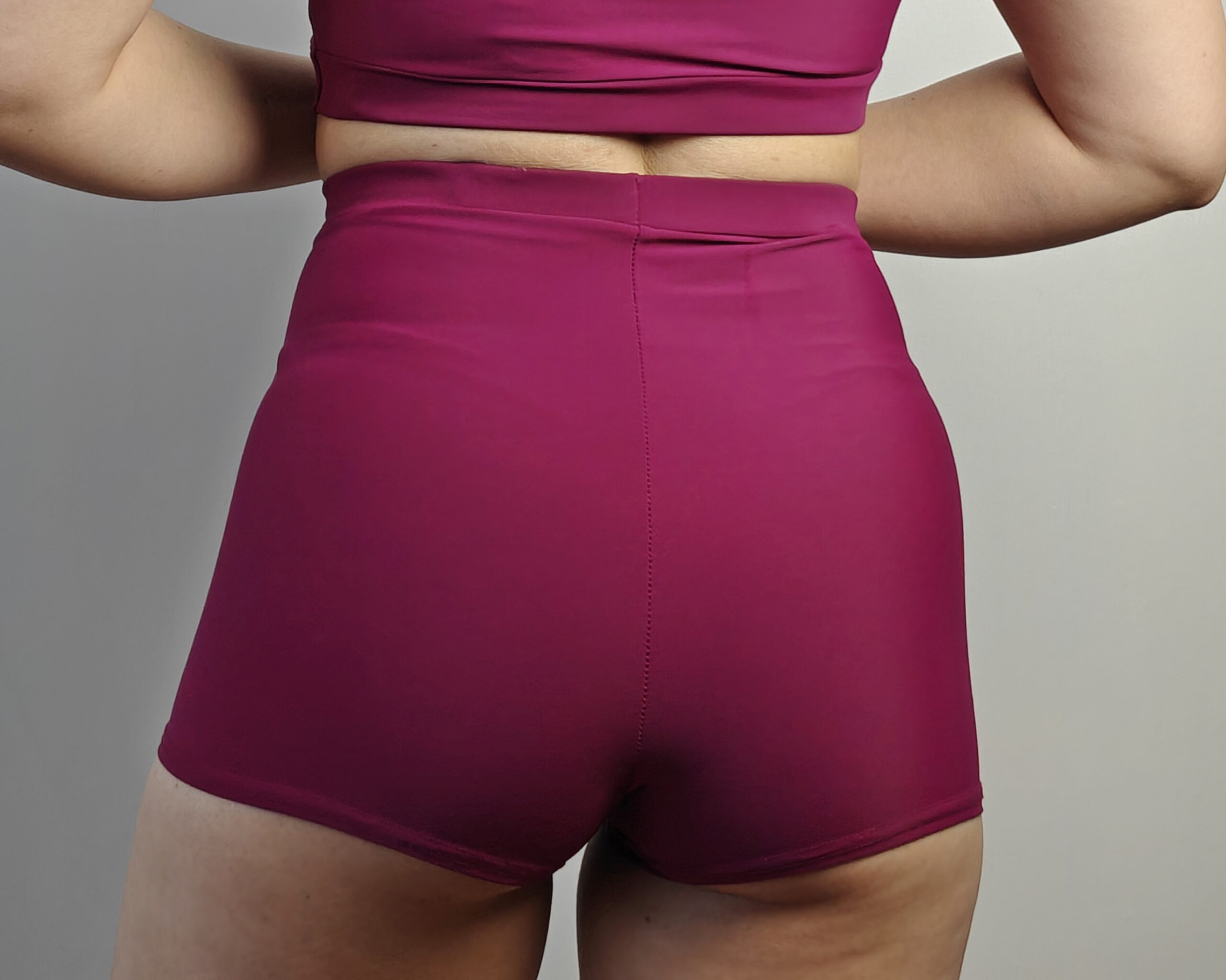 Claret Shorts - obrazek 2